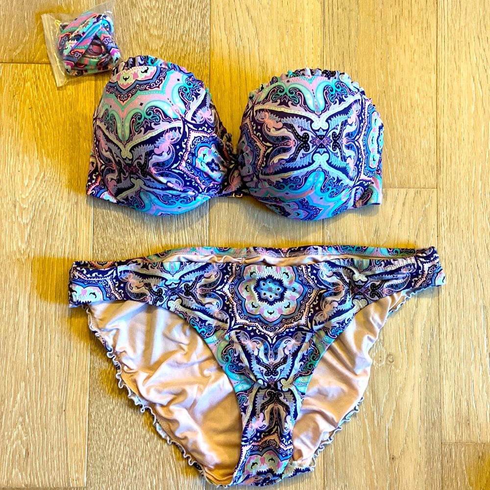 Victoria’s Secret purple/turquoise patterned bikini-34DD/L